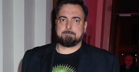 Tomasz Sekielski pokazał, jak spędza majówkę. Ten wygląd budzi podejrzenia