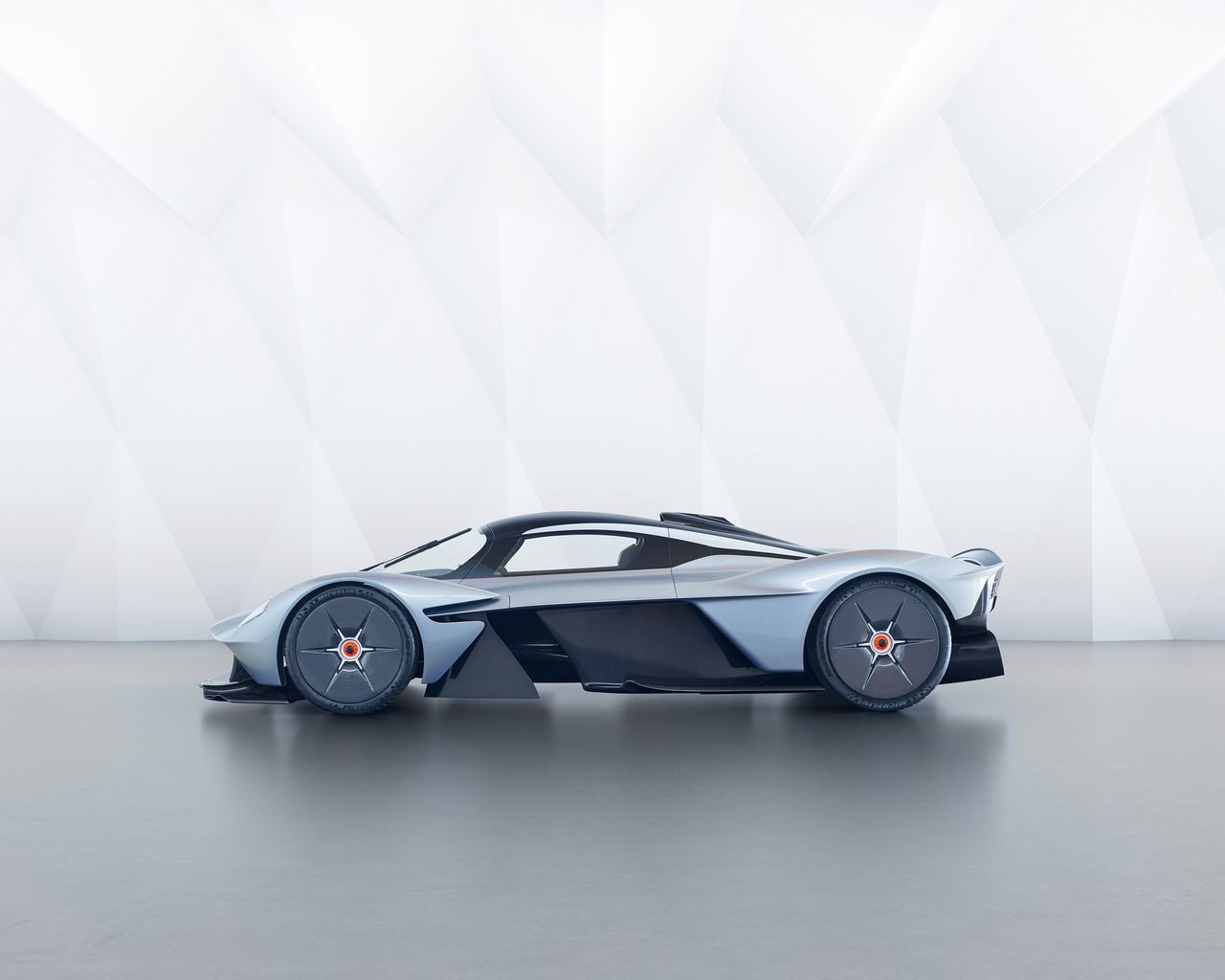 Aston Martin Valkyrie (2019) (fot. Aston Martin)