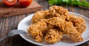 Przepis na stripsy z kurczaka. Smakują lepiej niż w KFC i są zdrowsze