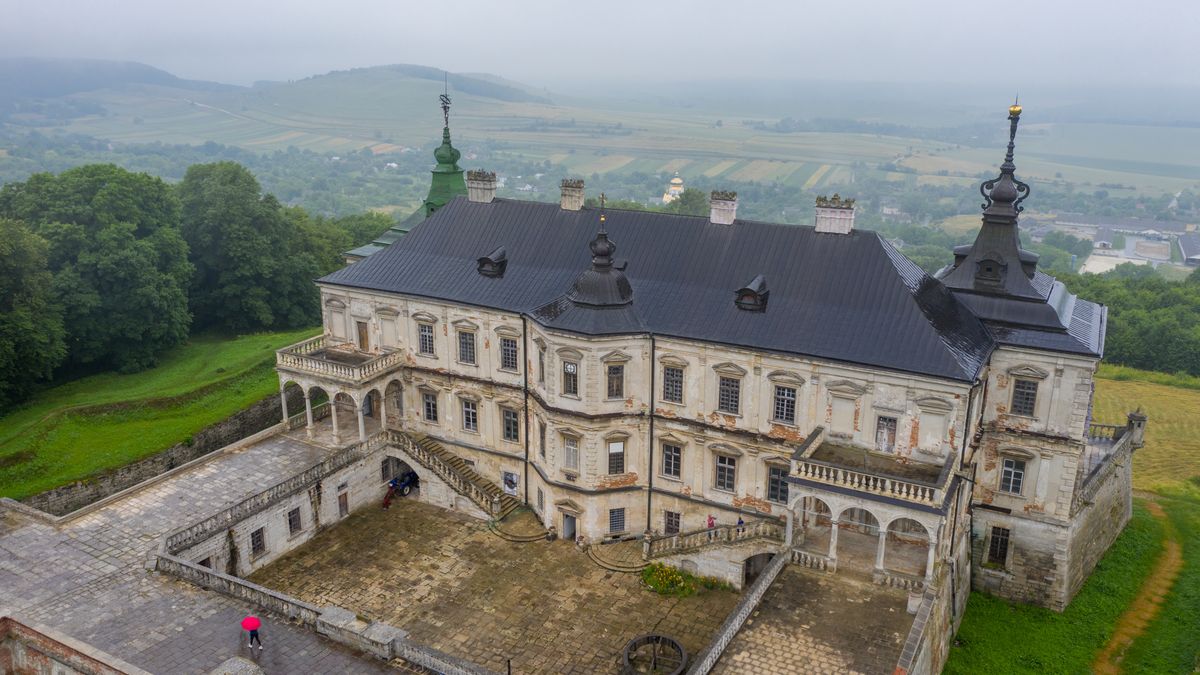Pidhirtsi Castle. Ukrainian beautiful place. Aerial shot
architecture, castle, famous, building, baroque, guard, gothic, pidhirtsi, bastion, protection, palace, lviv, podhorce, europe, city, travel, park, sky, landscape, tree, nature, town, old, ancient, landmark, tower, tourism, historic, heritage, history
