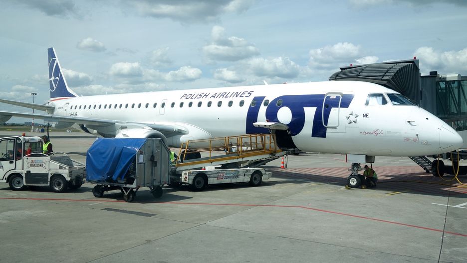 Warszawa. Firma zapowiedziała przywrócenie dwóch rejsów od września