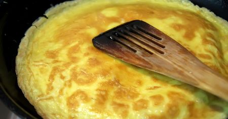 Robię omlet bez grama mąki! Jego smak jest obłędny