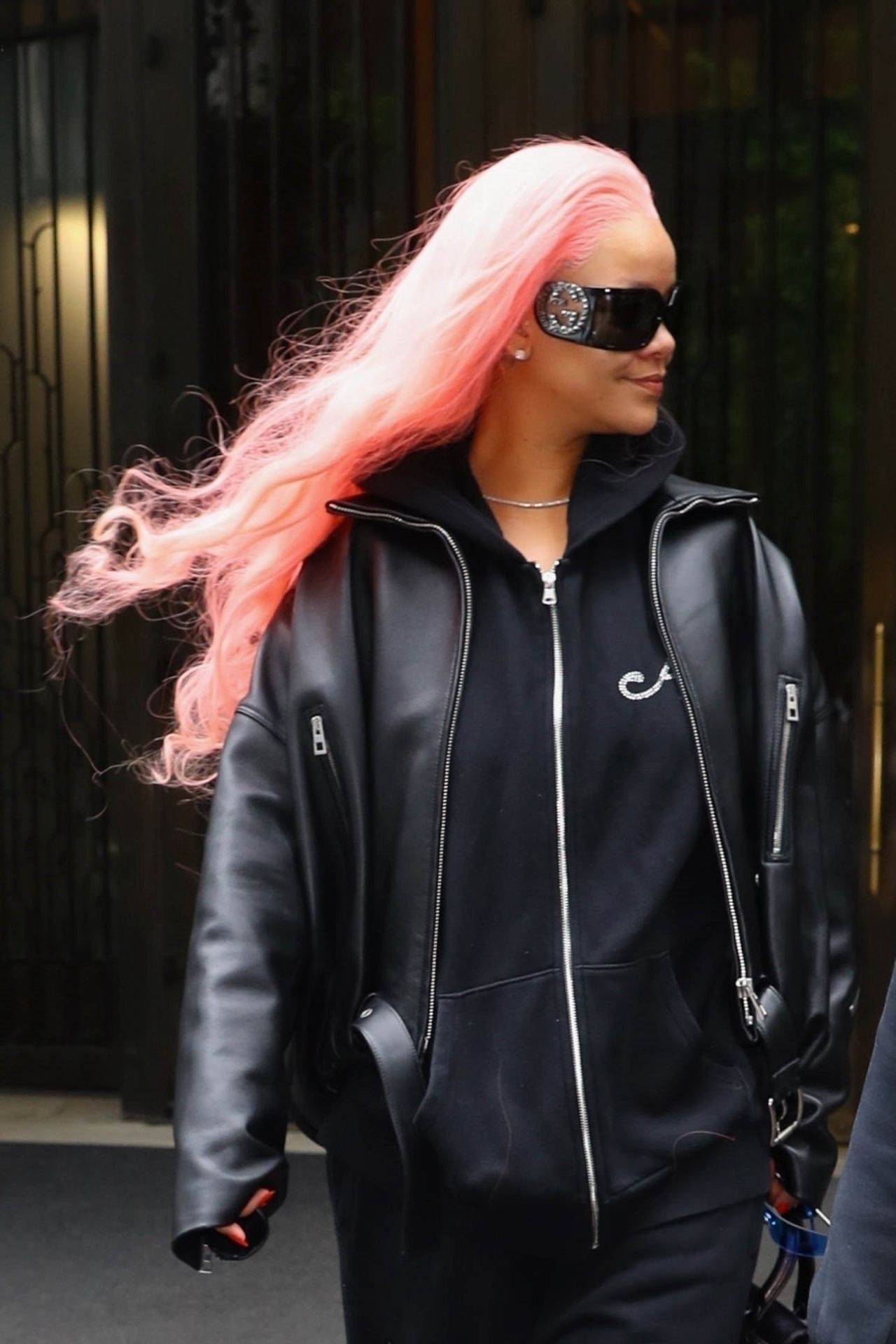 Rihanna dyed her hair pink.