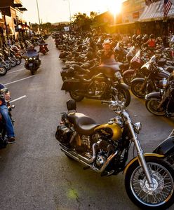 Czy motocyklowa impreza w Sturgis doprowadziła do 260 tys. przypadków koronawirusa?