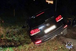 Wałbrzych. Pijany kierowca wpadł do rowu. We krwi miał prawie dwa promile