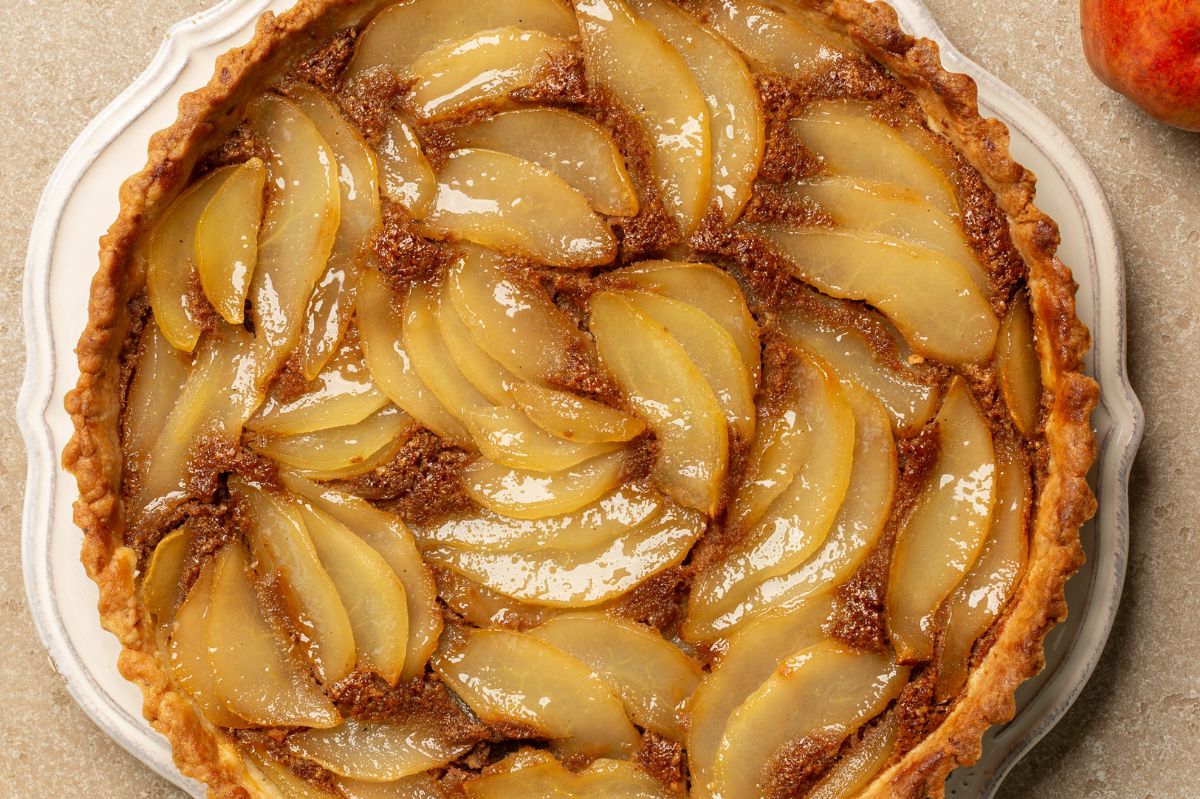 Na Wszystkich Świętych nie piekę szarlotki. Sięgam po gruszki i mam deser jak z cukierni