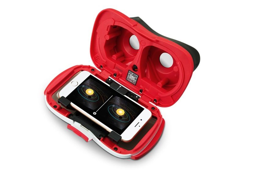 View-Master Virtual Reality Starter Pack, który już teraz można kupić w Apple Store (29,99 dol.)