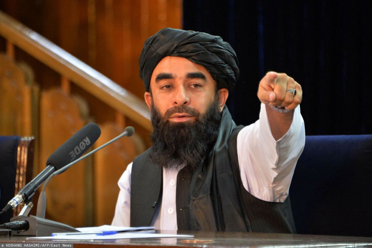 Afganistan. Talibowie potępili atak USA. Mówią o rannych 
