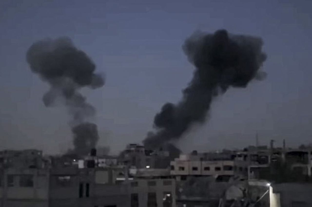 Israel to escalate Gaza offensive, conditional aid resumes