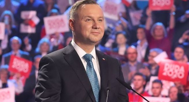 Duda, Morawiecki, Szumowski liderami rankingu zaufania; Kidawa-Błońska - nieufności