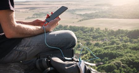Powerbank – twój najważniejszy gadżet na lato