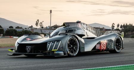 Peugeot 9X8 zaliczył pierwszy wyścig WEC. Poszło całkiem nieźle