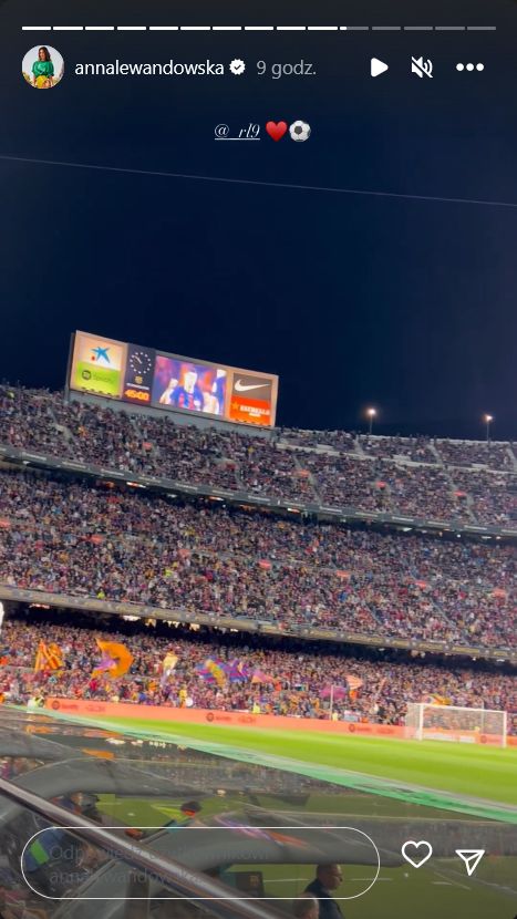 Anna Lewandowska z córkami wspiera Roberta Lewandowskiego na Camp Nou