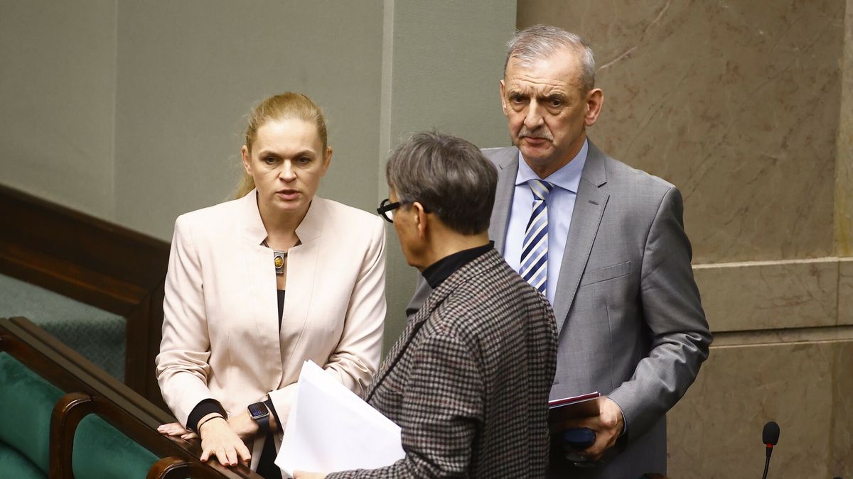 Minister edukacji narodowej Barbara Nowacka i szef ZNP Sławomir Broniarz