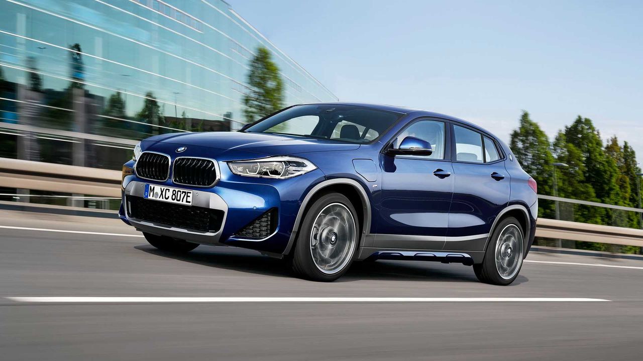 BMW X2 xDrive25e dołącza do grona hybryd typu plug-in