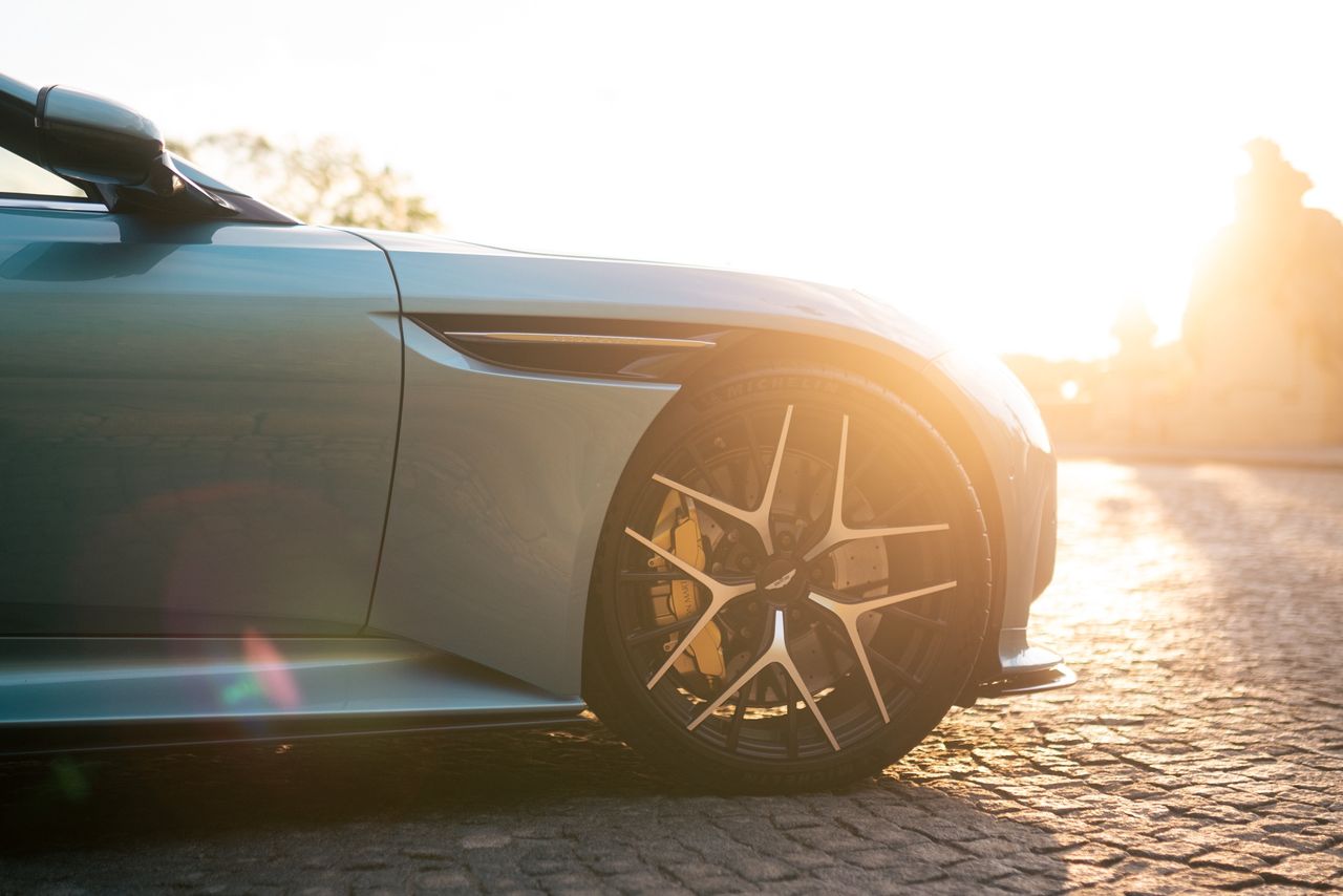 21-inch rims neatly fill the 400 mm front and 360 mm rear brake discs