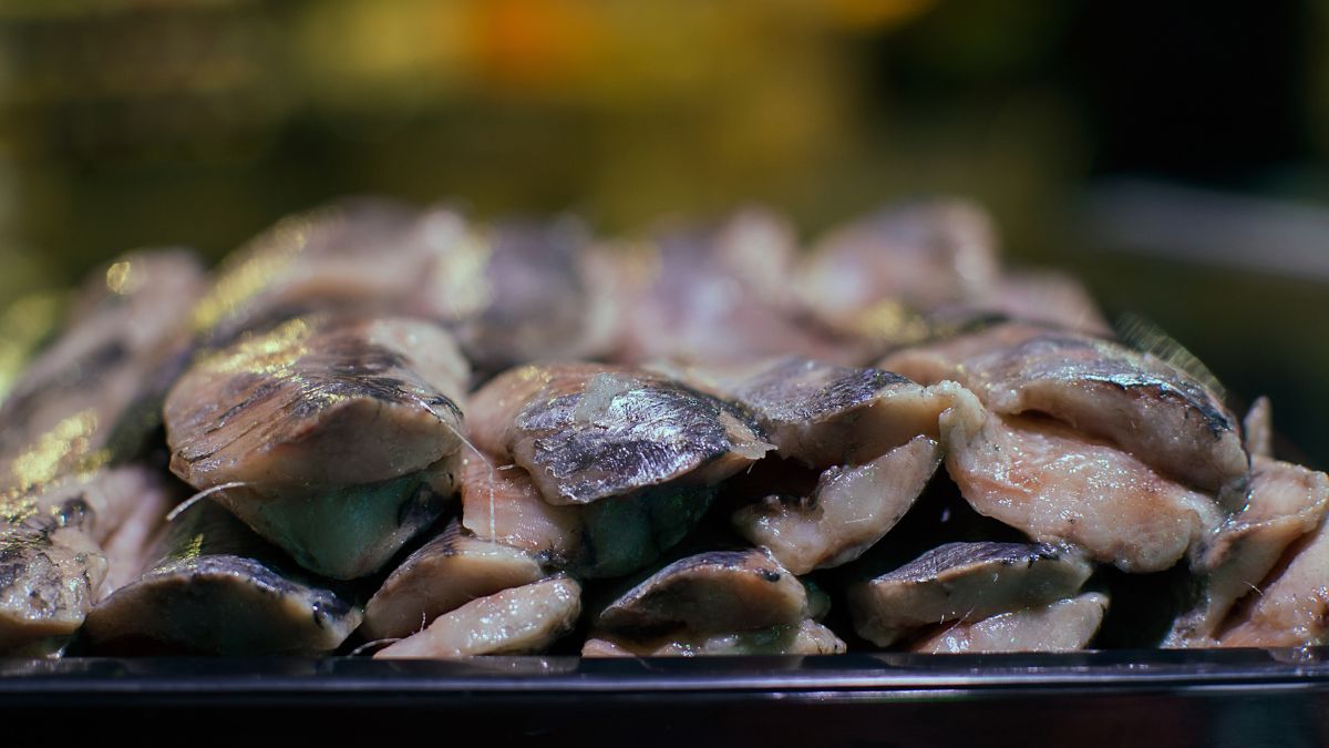 Czy różni się śledź à la matias od matiasa?