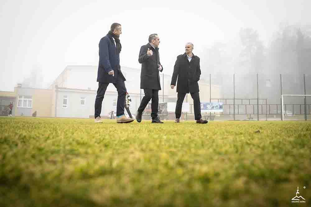 Zielona Góra: Boisko będzie oświetlone, powstanie nowa bieżnia, szatnie i magazyn