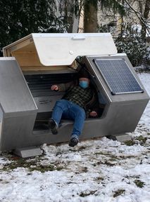 Niemieckie kapsuły do spania. Mogą uratować życie w kryzysie bezdomności