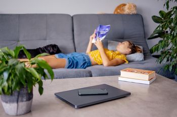 Postaw na cyfrowy detoks. Pamiętasz jak wyglądał świat bez smartfonów?