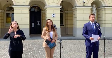 Warszawa. Teraz jest tam kilku pacjentów. Stołeczny ratusz ciągle czeka na zwrot Szpitala Południowego