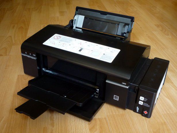 Epson L800 - drukarka fotograficzna ze stałym zasilaniem [test]