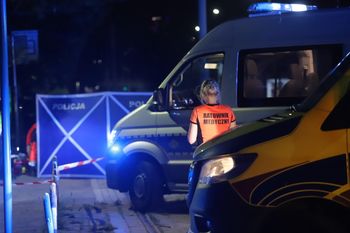 Śmiertelny wypadek na DK94 pod Legnicą. Czołowo zderzyły się dwie osobówki. Jedna osoba nie żyje