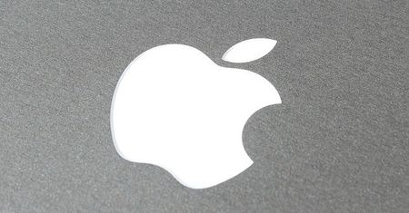 Apple lokuje pieniądze w rajach podatkowych (ale zapewnia, że działa legalnie)