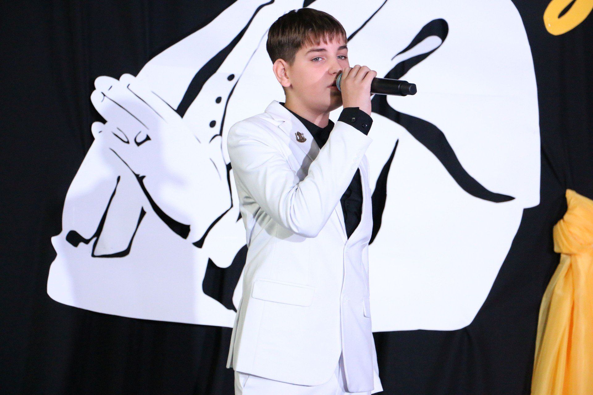 Galeria zdjęć z Festiwalu Piosenki Religijnej &#34;Śladami św. Jana Pawła II&#34; w Zbrachlinie 2025 - zobacz występy i emocje uczestników!