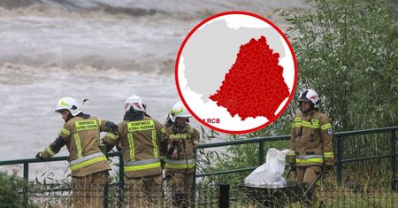 Alert RCB. Zagrożonych 10 województw