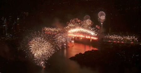 Nowy Rok 2022 powitany w Australii. Spektakularny pokaz fajerwerków w Sydney