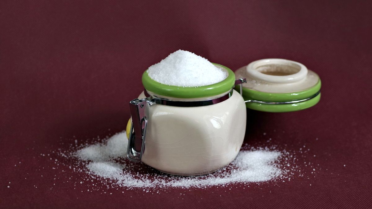 Sukraloza to słodzik pozyskiwany z sacharozy.