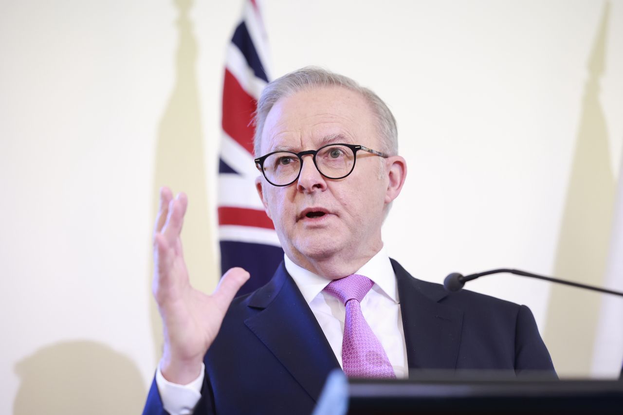 Australia aims to reclaim key port amid Chinese warnings