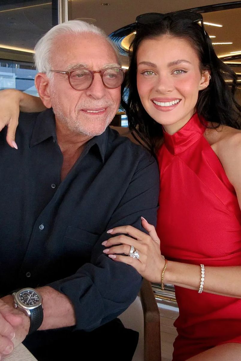 Nicola Peltz z ojcem