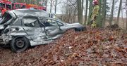 Tragiczny wypadek na drodze Rataje - Piertonki. 2 osoby nie żyją