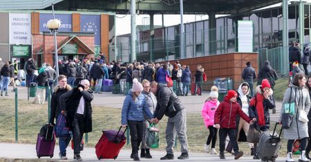 Miliony Ukraińców nie wrócą do ojczyzny. Ogromny kryzys migracyjny w Europie