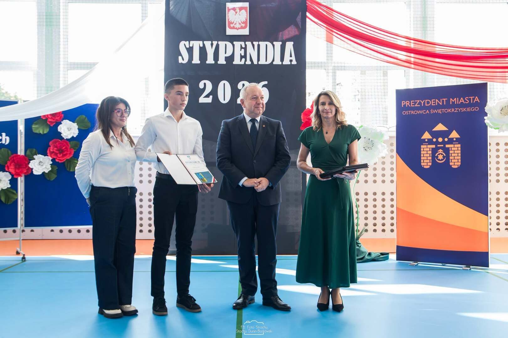 Młode talenty nagrodzone przez Prezydenta.