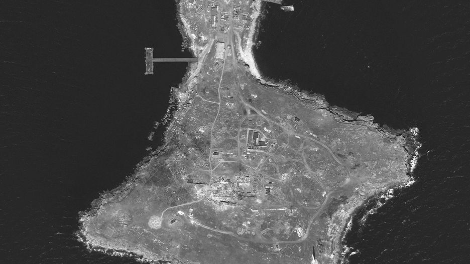 TemporaryThis handout image courtesy of Maxar Technologies released on June 21, 2022 shows an overview of Snake Island, Ukraine on June 17, 2022. - Russia said June 21, 2022 it had repelled a Ukrainian attempt to retake the symbolic Snake Island, a small territory in the Black Sea captured by Russian forces on the first day of the invasion. (Photo by Satellite image �2022 Maxar Technologies / AFP) / RESTRICTED TO EDITORIAL USE - MANDATORY CREDIT "AFP PHOTO / Satellite image �2022 Maxar Technologies" - NO MARKETING NO ADVERTISING CAMPAIGNS - DISTRIBUTED AS A SERVICE TO CLIENTS-