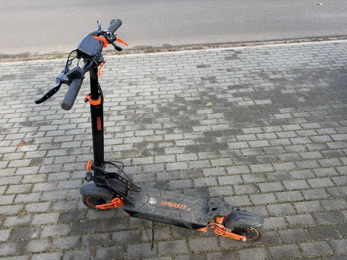 Pijany jechał hulajnogą, bez oświetlenia pod DK11