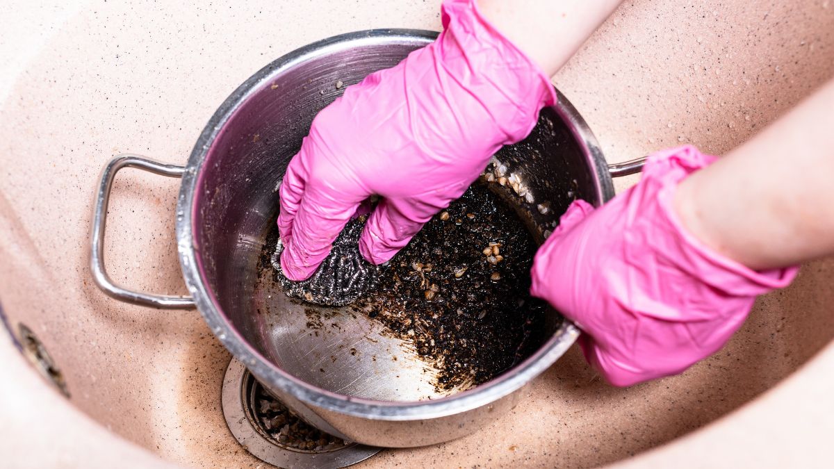 Koniec z długim i nieskutecznym szorowaniem przypaleń