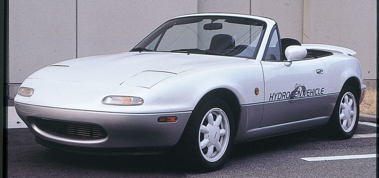 MX-5 z wanklem na wodór. Mazda miała takie auto już w latach 90.