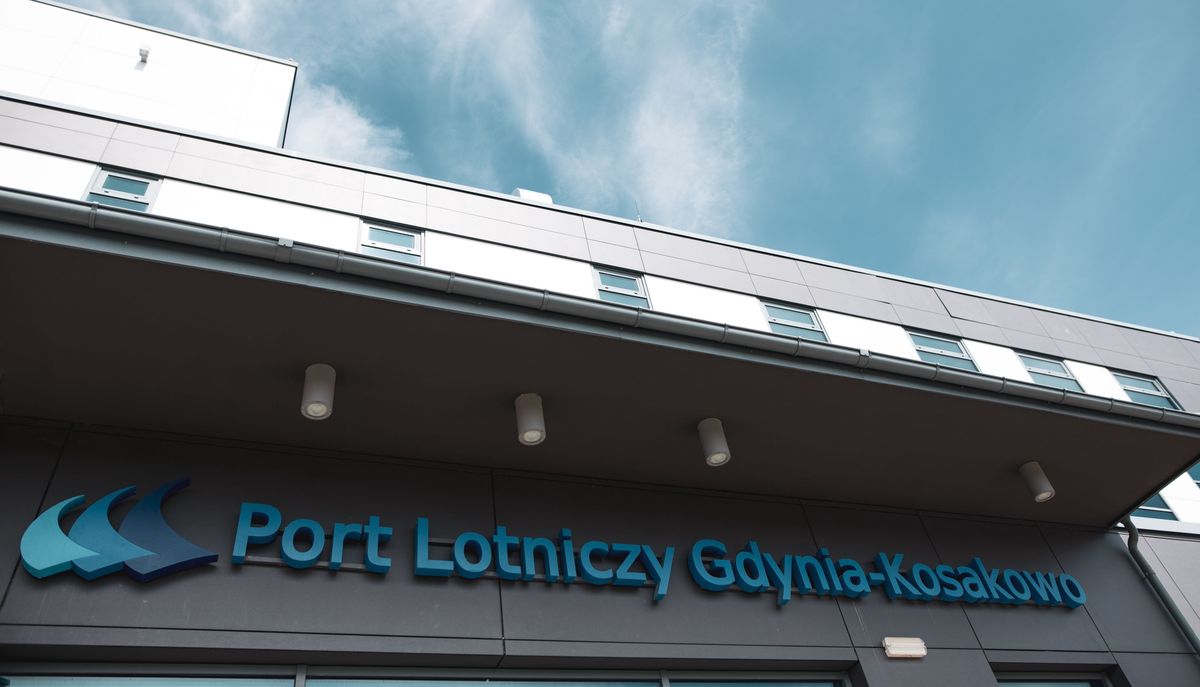 Gdynia-Kosakowo Airport. Built for a fortune, taken over by the Ministry of National Defense