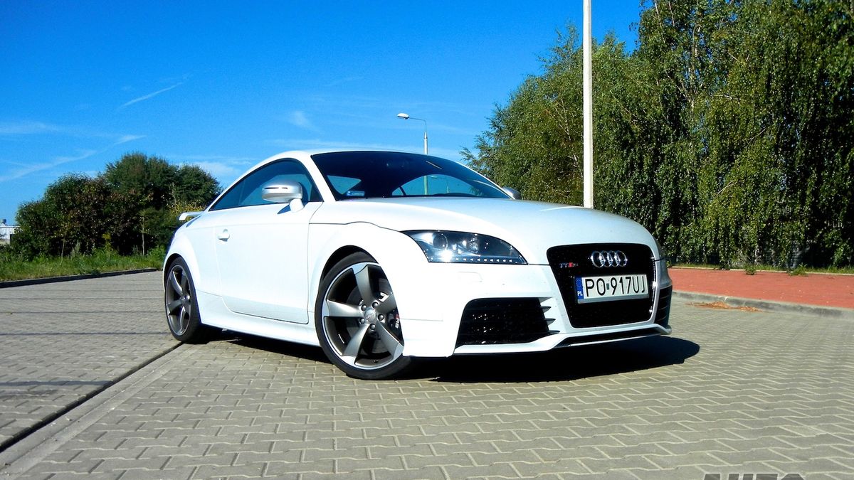 340-konne Audi TT RS