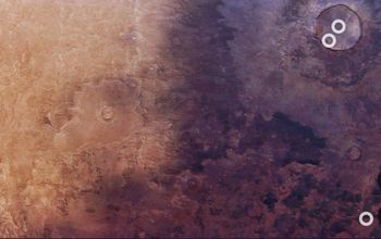 Ciemny pył przesuwa się po Marsie. Zaskakujące zdjęcia z sondy ESA