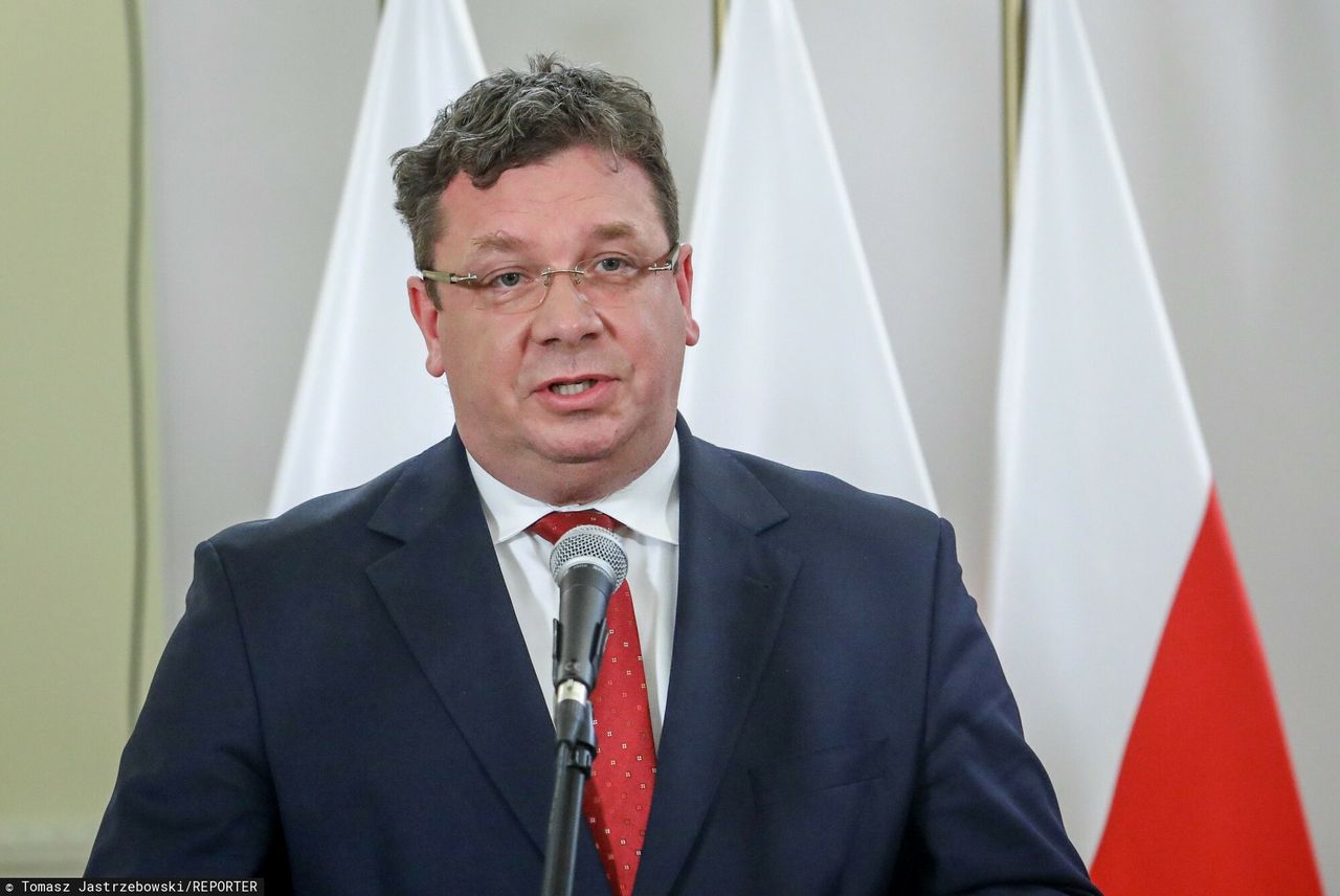 Minister Wójcik krytykuje prezydenta. "Polityka białej flagi"