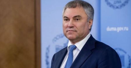 Przewodniczący Dumy grozi. Zapowiada "użycie potężniejszej broni"