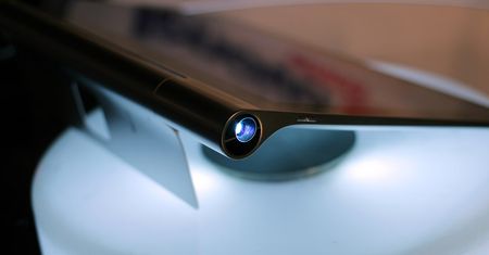 Lenovo Yoga Tablet 2 Pro – projektor zawsze pod ręką. Czy to ma sens?