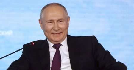 Nowe buty dla rosyjskich żołnierzy dzięki firmom z UE. Miliony euro ze sprzedaży