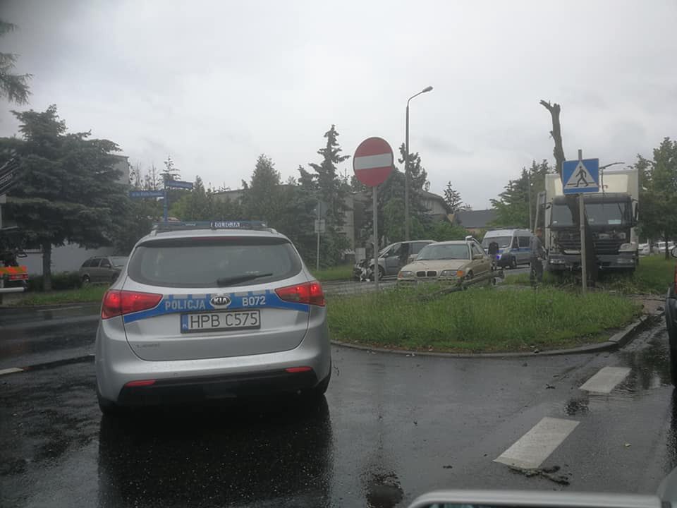 Wrocław. Poważny wypadek na Kochanowskiego. Utrudnienia w innych częściach miasta