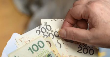 Jeśli chcesz zmienić pracę, możesz pobierać 1335 zł co miesiąc. Nowe przepisy